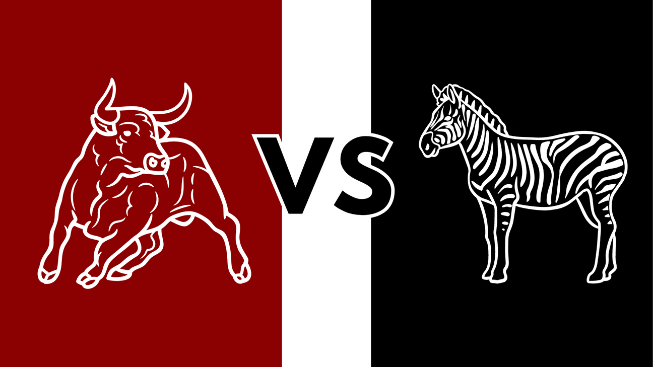 Iconici simboli del Toro e della Juve in contrasto, rappresentanti la rivalità calcistica di Torino.