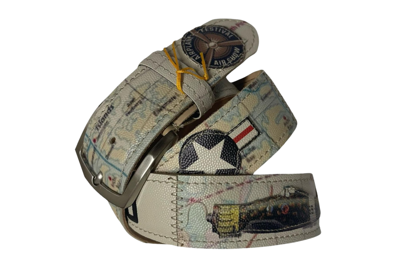 Cintura in pelle con tema aviazione e fibbia classica