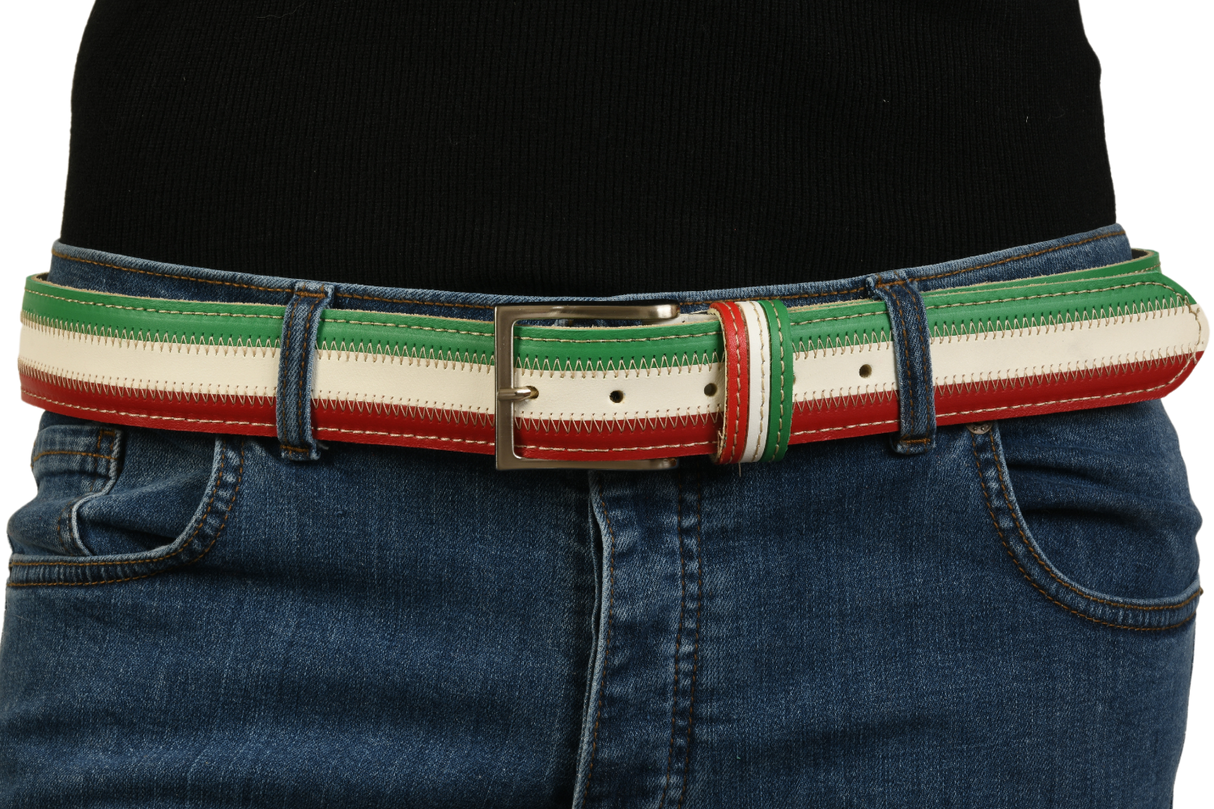 Cintura tricolore italiana indossata su jeans