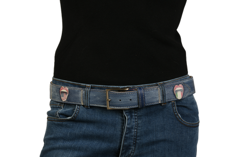 Cintura 'Global Harmony Stone' con fibbia su jeans