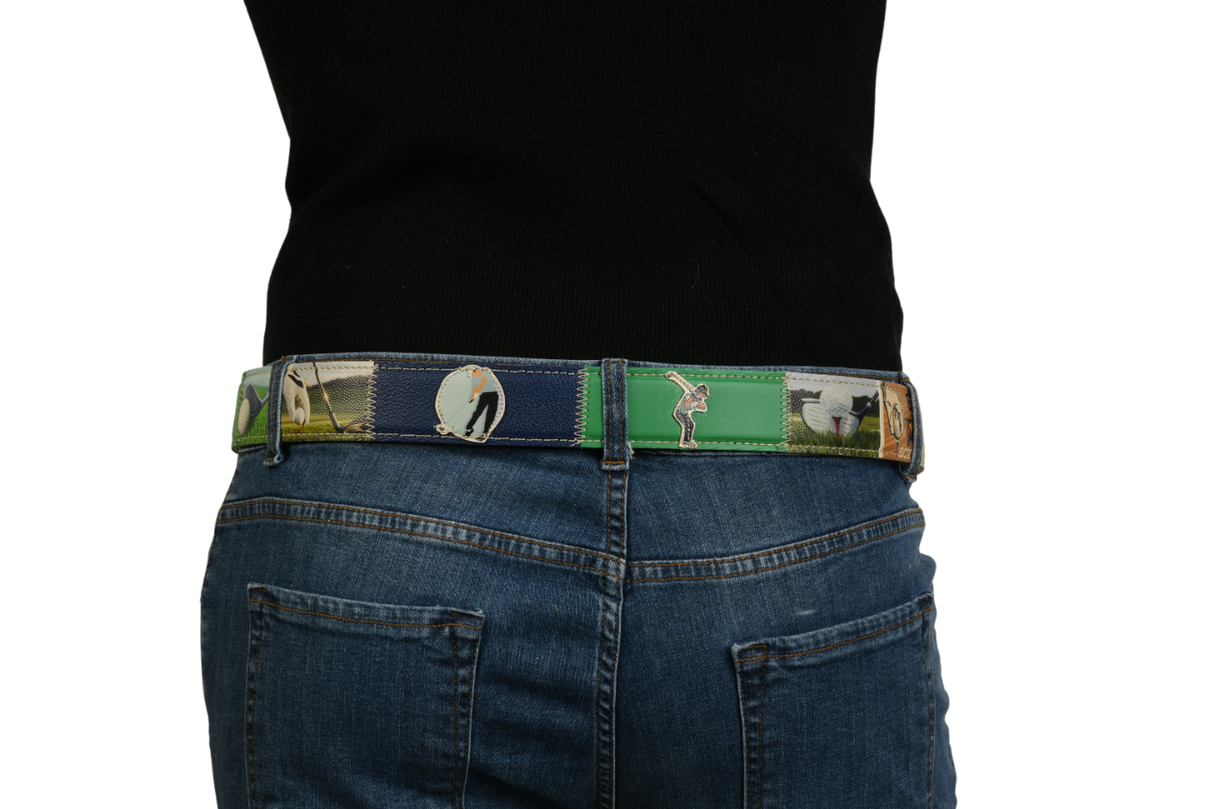 Cintura 'Green Golf' indossata su jeans, vista posteriore completa