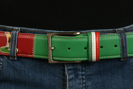 Dettaglio fibbia cintura 'Green Golf' in pelle verde