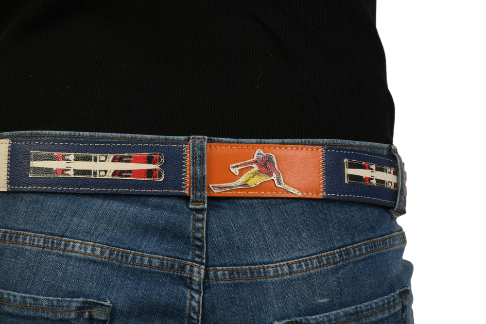 Dettaglio posteriore cintura 'Sprint Finale' con decorazioni