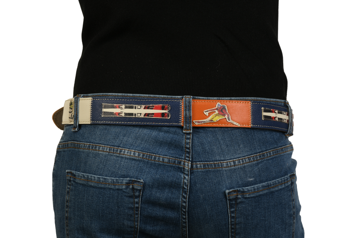 Vista posteriore cintura 'Sprint Finale' su jeans