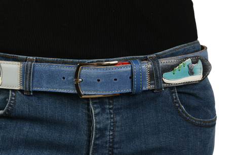 Cintura 'Trendsetter' indossata con jeans