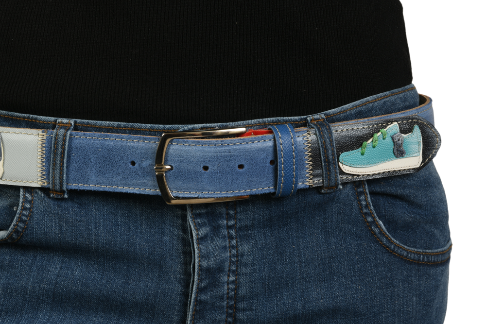 Cintura 'Trendsetter' indossata con jeans