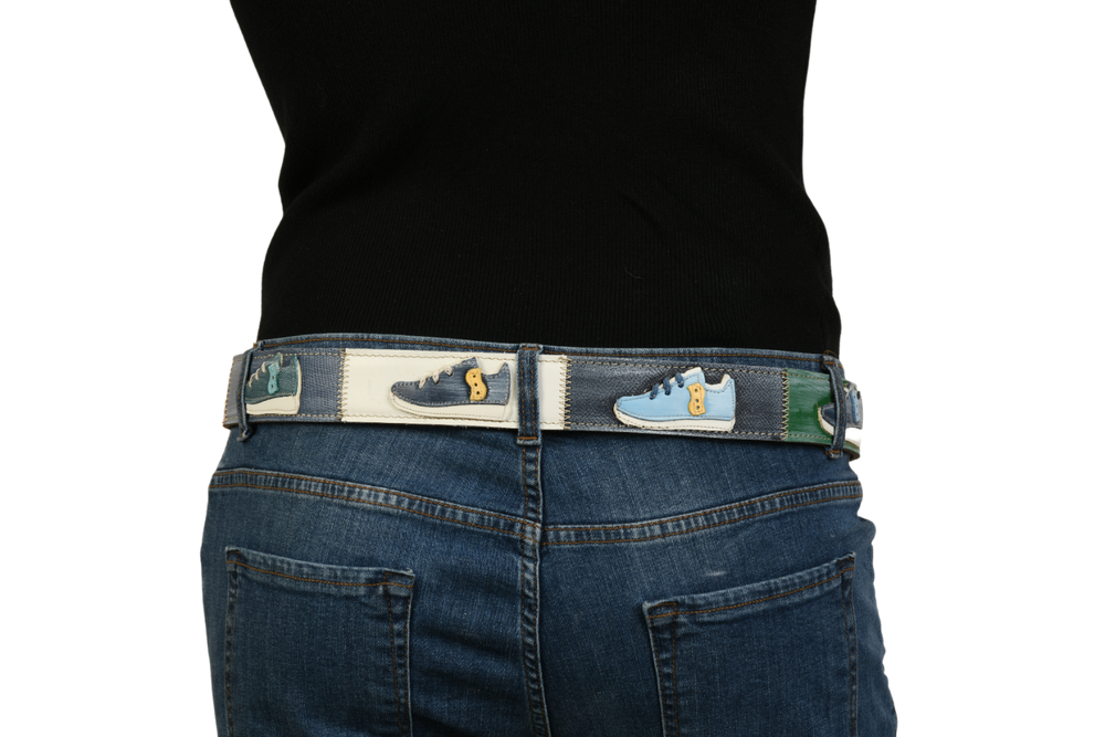 Retro cintura 'Trendsetter' con sneakers