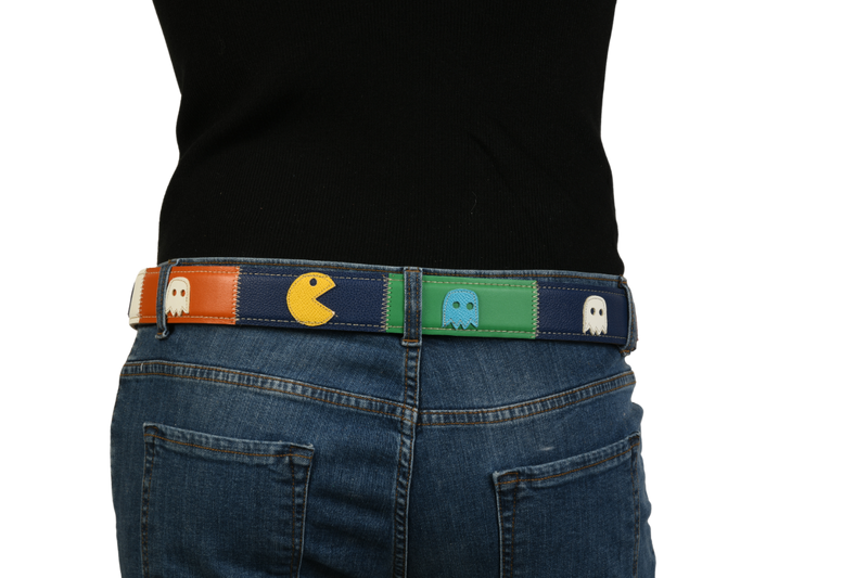 Vista posteriore cintura Pac-Man su jeans