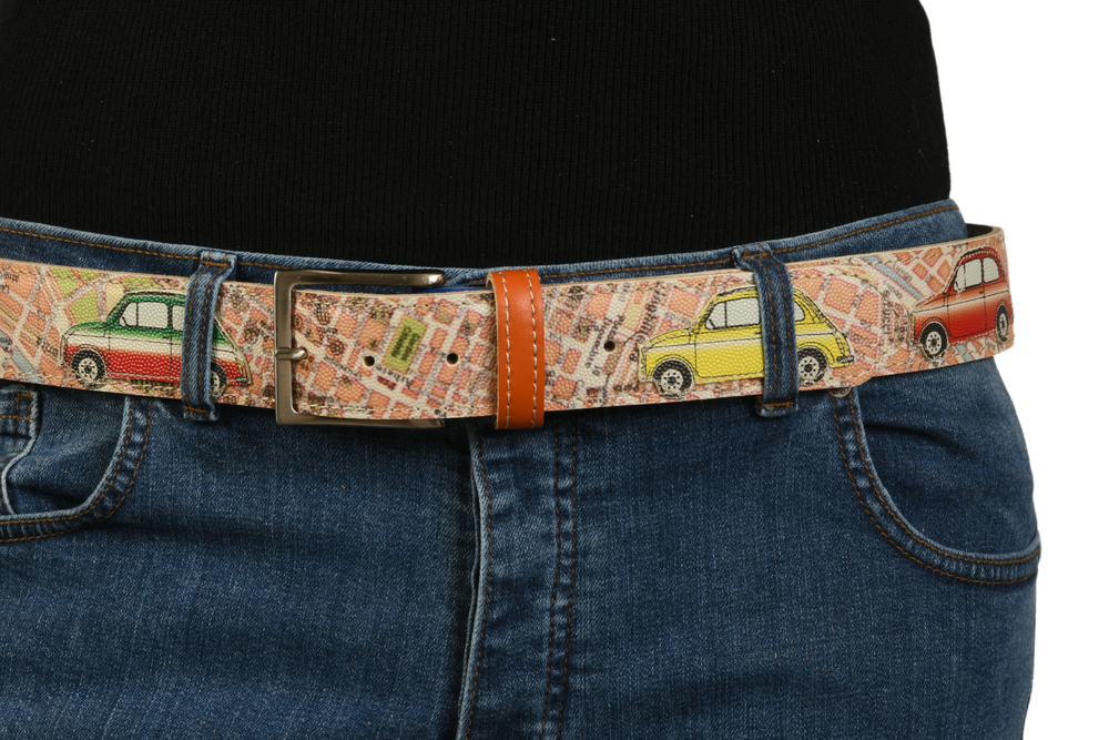 Cintura urbana indossata, stampa auto vintage