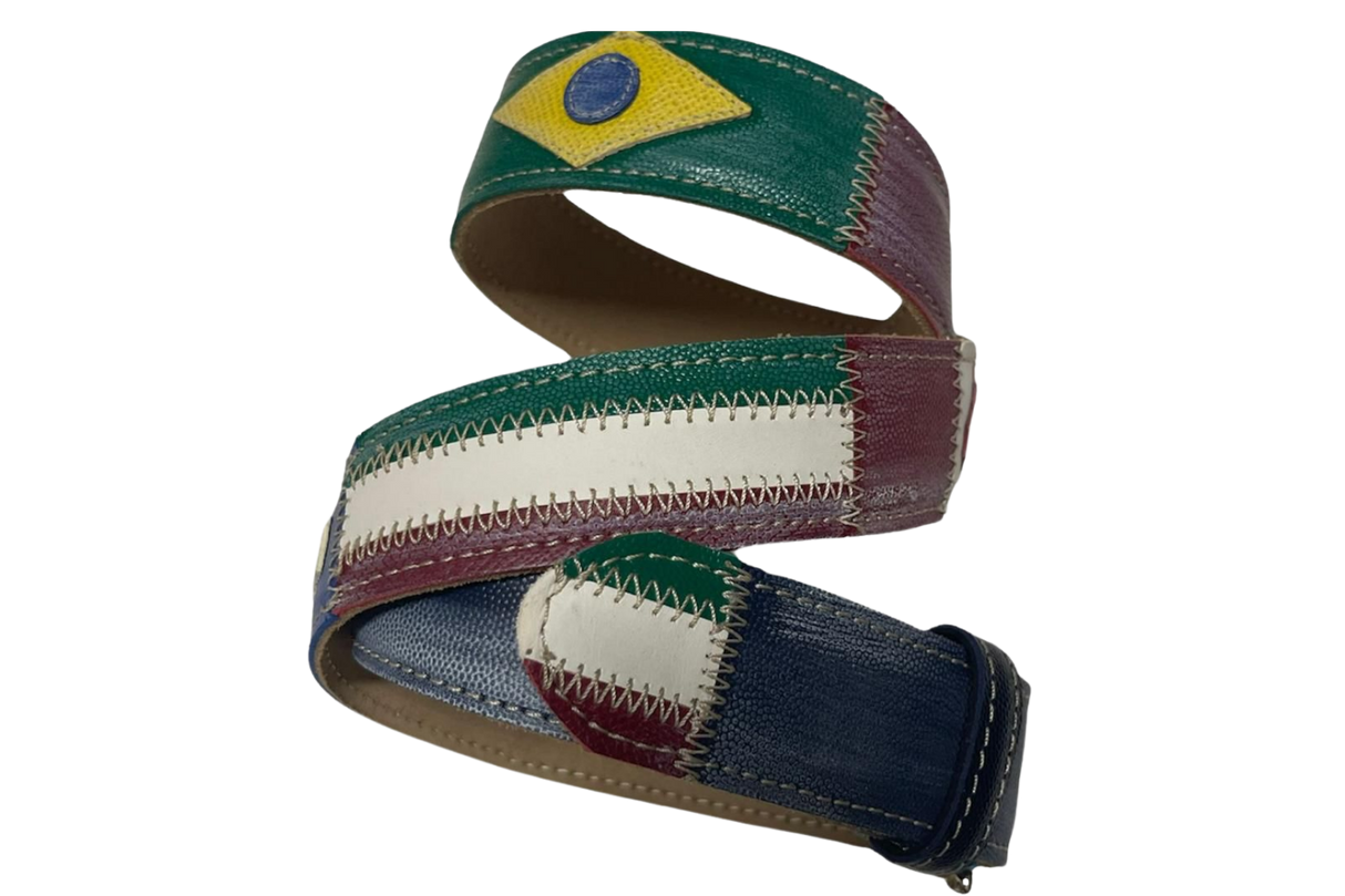 Cintura in pelle con design di bandiere