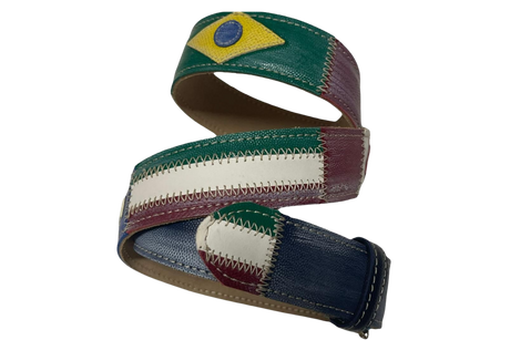 Cintura in pelle con design di bandiere