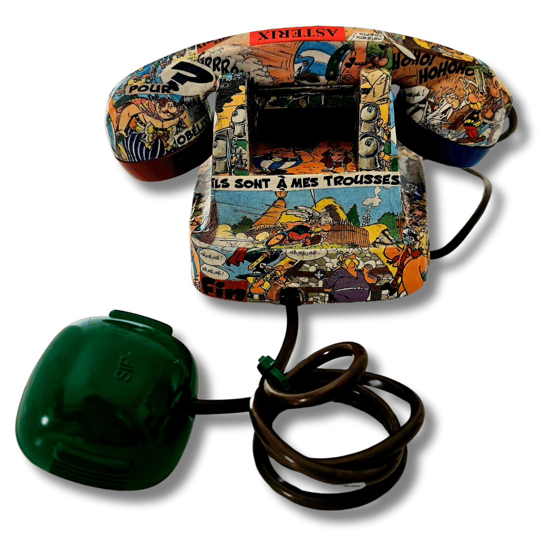 Retro telefono Asterix con cavo e illustrazioni vivaci