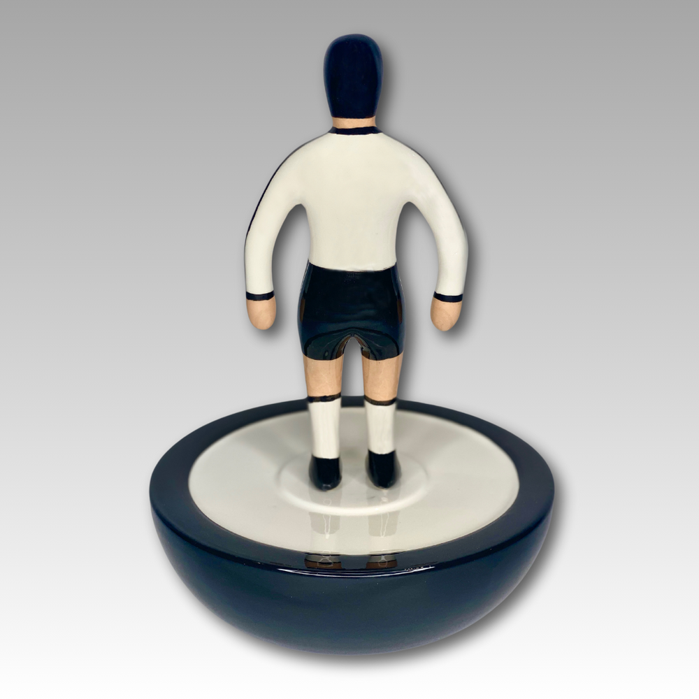 Retro statuina ceramica Subbuteo bianca e nera