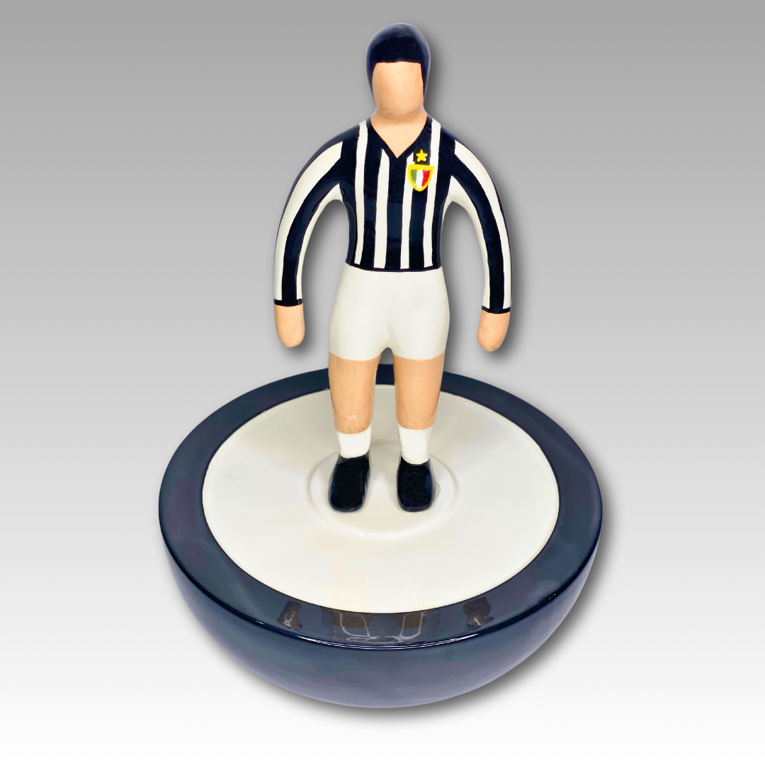 Statuetta Subbuteo ceramica bianco e nero Serie A