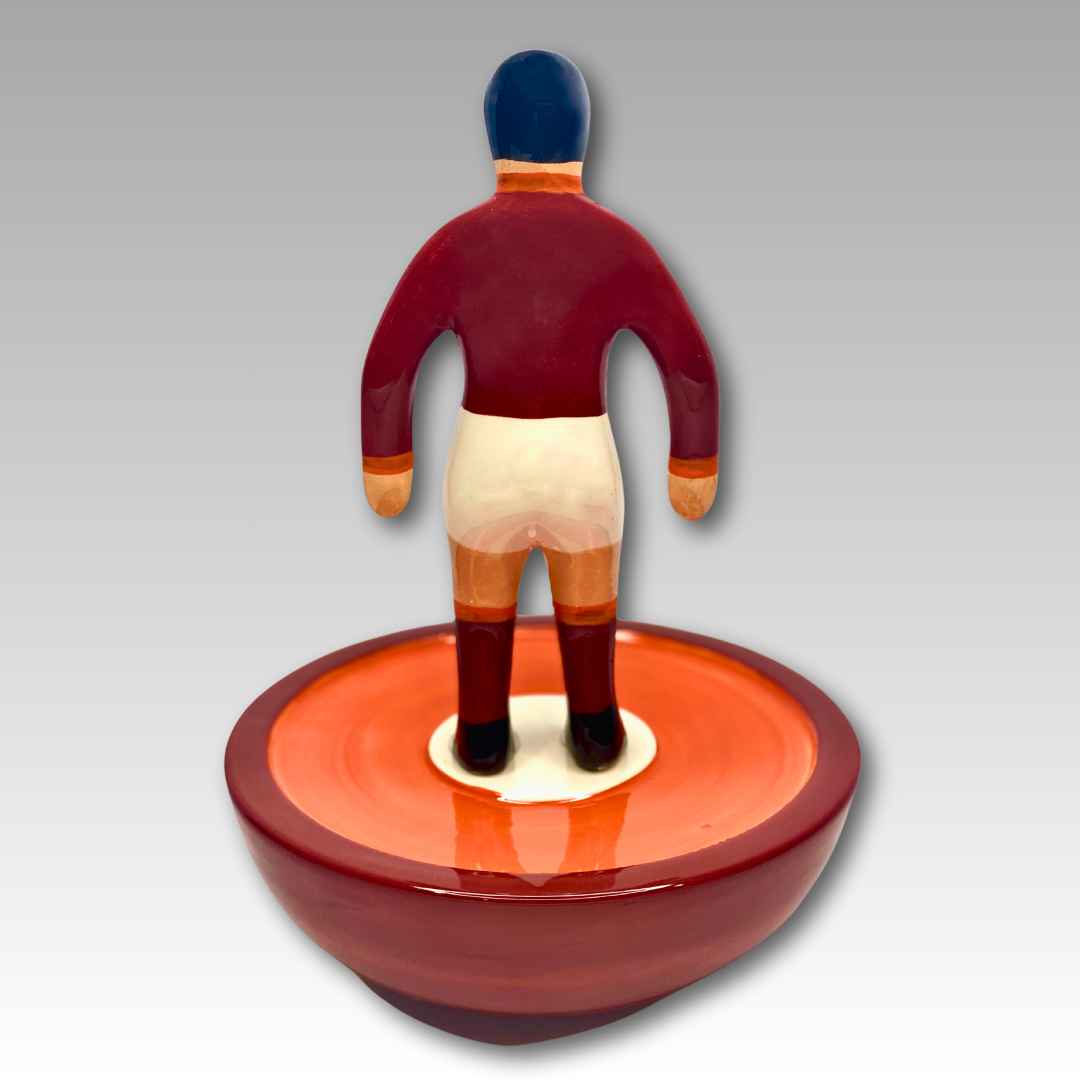 Retro statuetta Subbuteo ceramica granata e arancione
