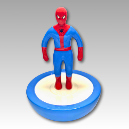 Statuetta in ceramica artigianale di Spider-Man Subbuteo, alta 30 cm, per collezionisti e appassionati di supereroi.