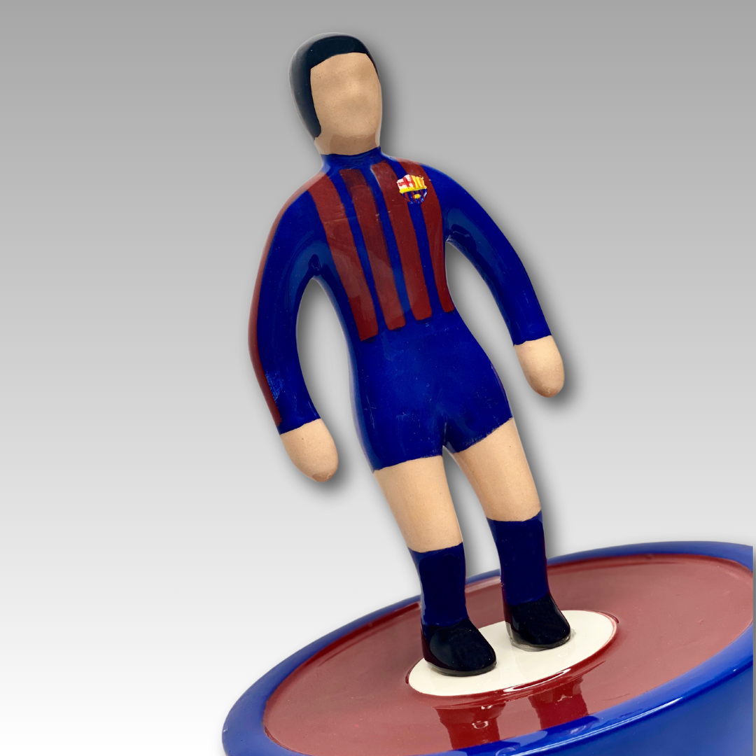 Figura Subbuteo ceramica blaugrana in posa