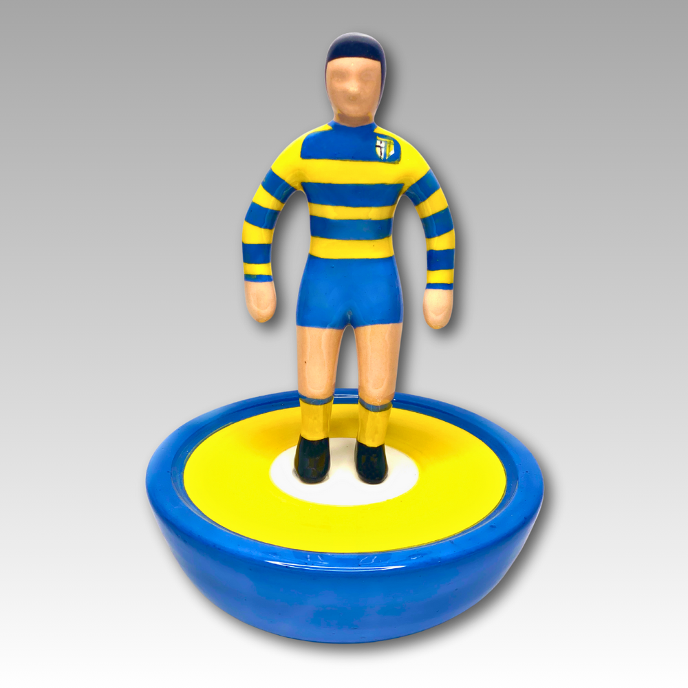 Statuetta Subbuteo ceramica giallo e blu Serie A