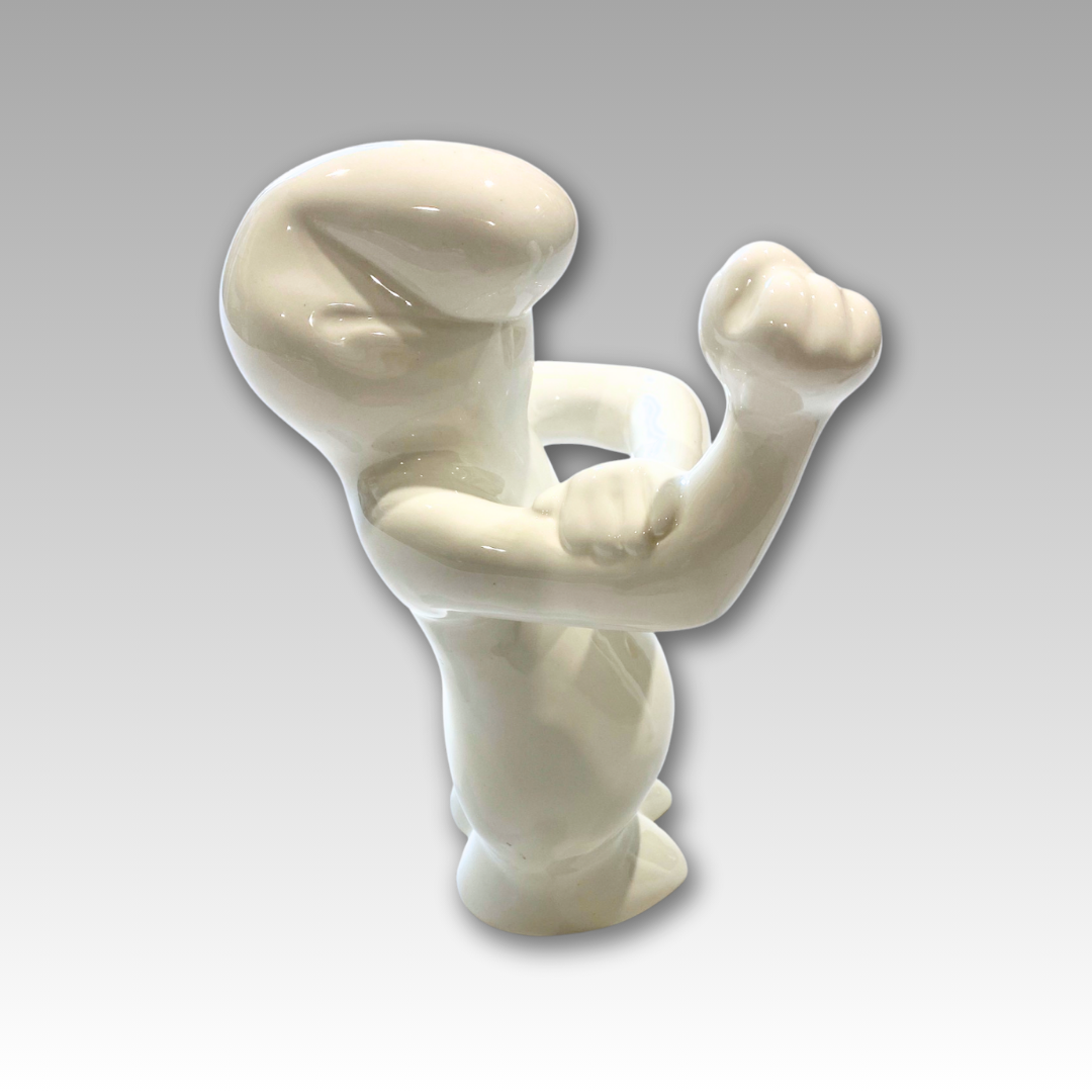 Statuetta La Linea in ceramica, posa dinamica