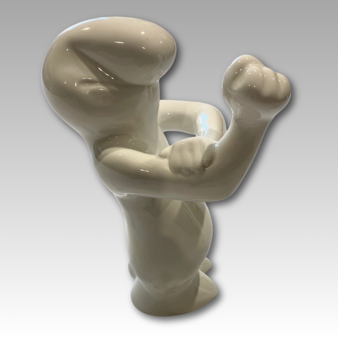 Statuetta La Linea in ceramica, posa dinamica