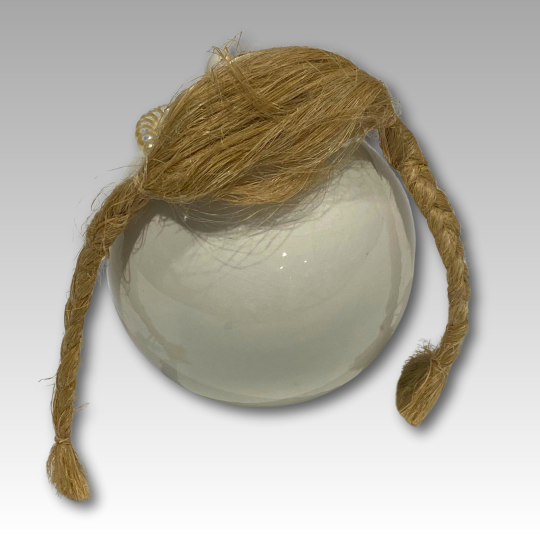 Retro di statuina Papalla con treccia