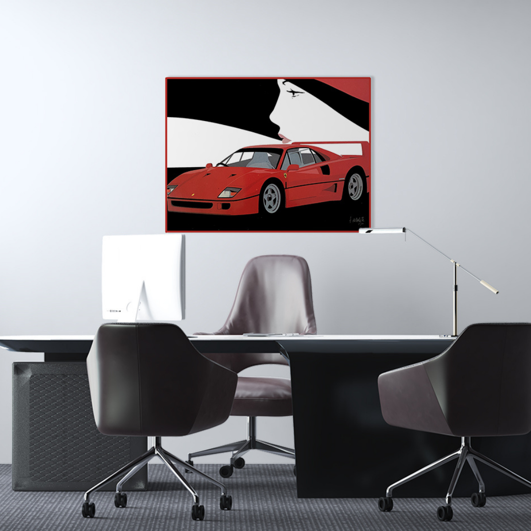 Ambientazione Quadro "Serigrafia FERRARI 'RED DREAM' di Amleto Dalla Costa, edizione limitata, con auto rossa e silhouette femminile - Collezionismo d'arte esclusivo."