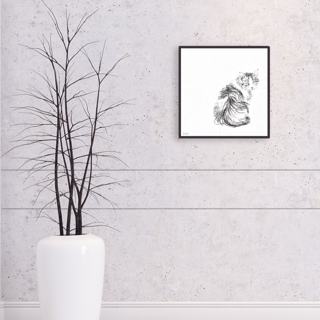 Bozzetto originale gatto incorniciato su parete moderna