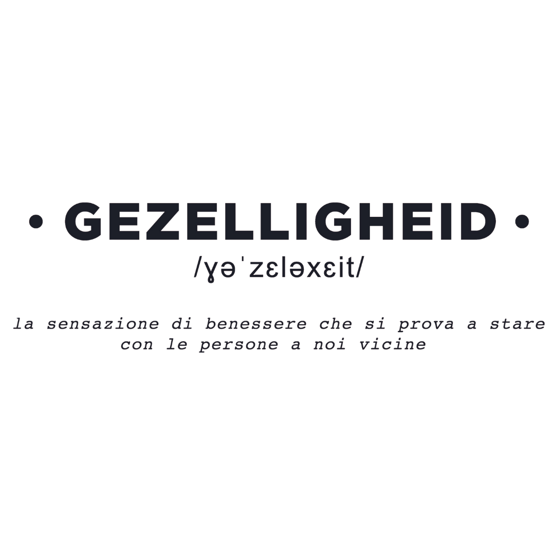 Sticker da muro 'Gezelligheid' rappresentante la convivialità olandese con traduzione italiana, perfetto per un ambiente accogliente.