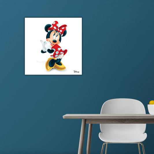 Ambientazione Quadro Stampa artistica di Minnie Mouse in abito a pois, simbolo di eleganza Disney, disponibile su tela e carta eco.
