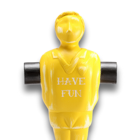 Dettaglio statuetta gialla 'Have Fun'