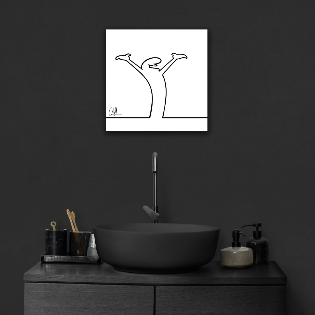 Ambientazione Opera di MrLINEA con le braccia alzate in segno di gioia ed esultanza, opera di Osvaldo Cavandoli.