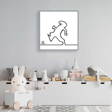 Ambientazione 'MrLINEA walking left', la rappresentazione artistica del movimento e del minimalismo firmata Cavandoli, per un tocco di classe.