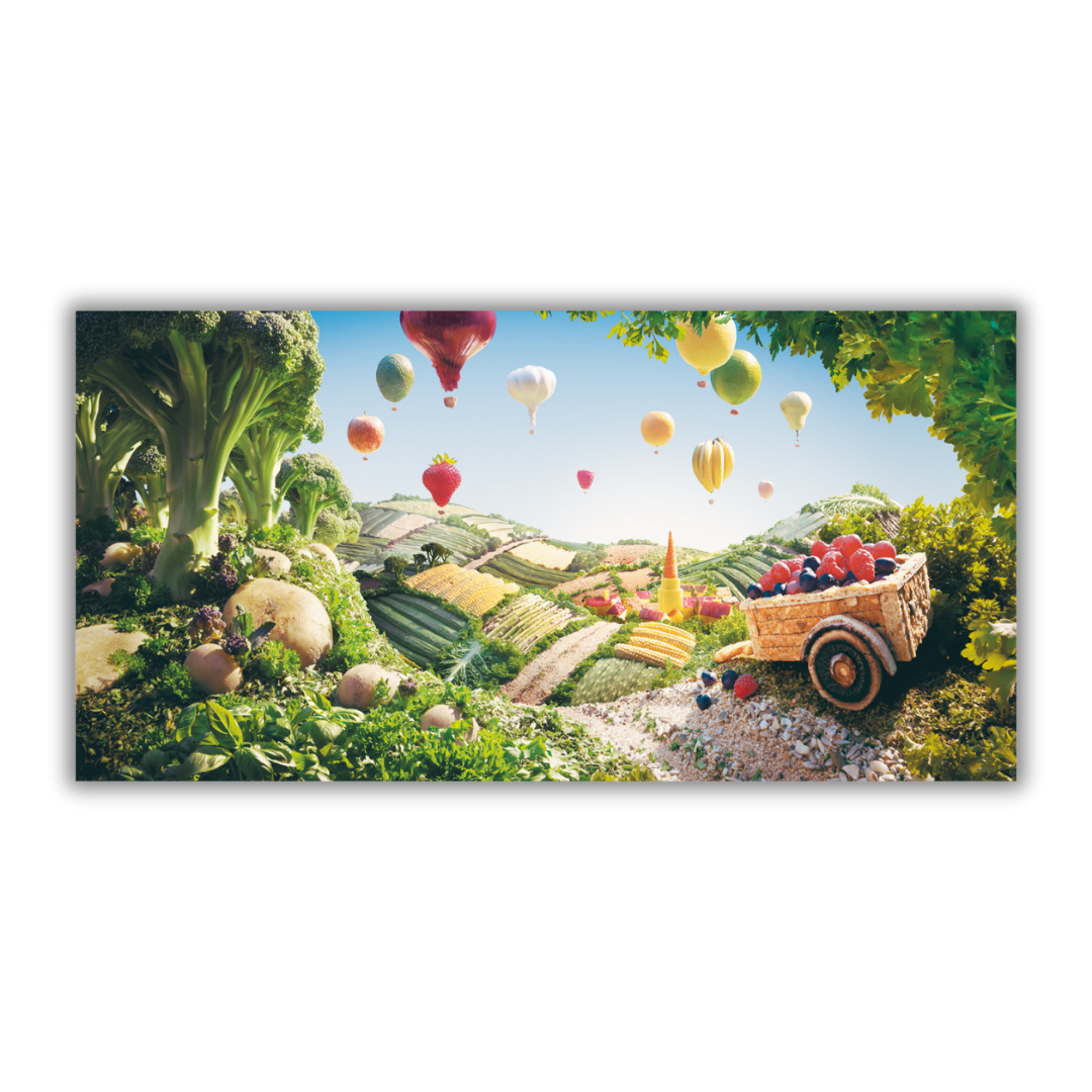 Quadro di Impressionante scena rurale 'Fruit Balloons & Cart' di Carl Warner, con mongolfiere fatte di frutta e un carretto in un paesaggio di cibo.