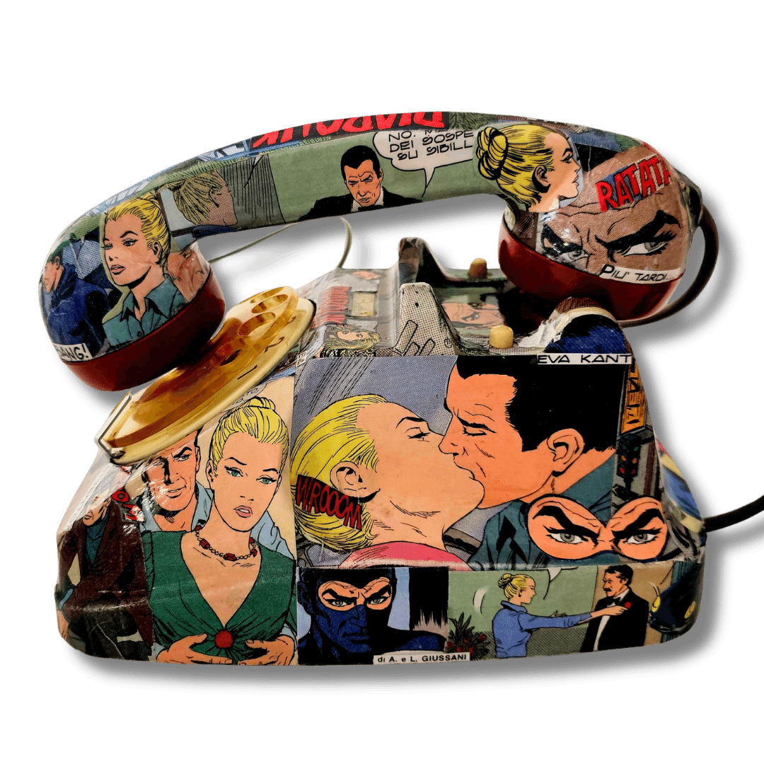 Telefono retrò Diabolik decorato con scene di fumetti