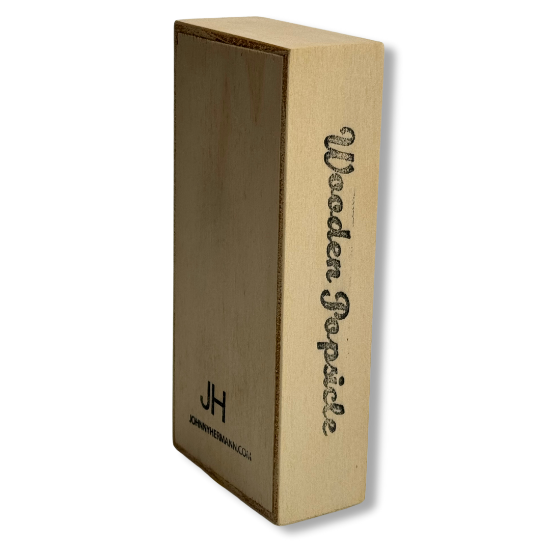 Scatola in legno con logo Johnny Hermann