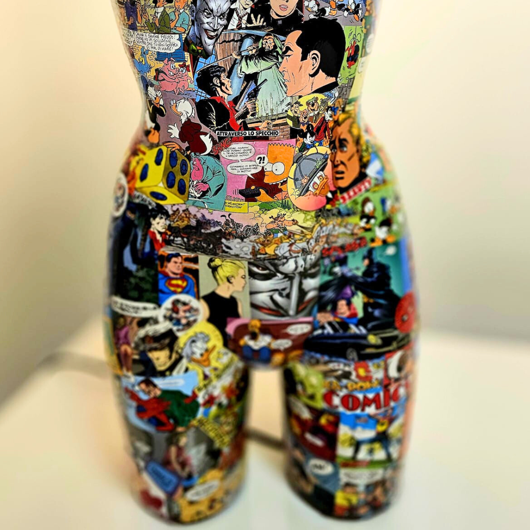 Base lampada COMIXLIGHT decorata con fumetti