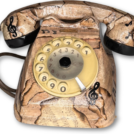 "Note di Fuoco" – Telefono Vintage, Arte & Musica
