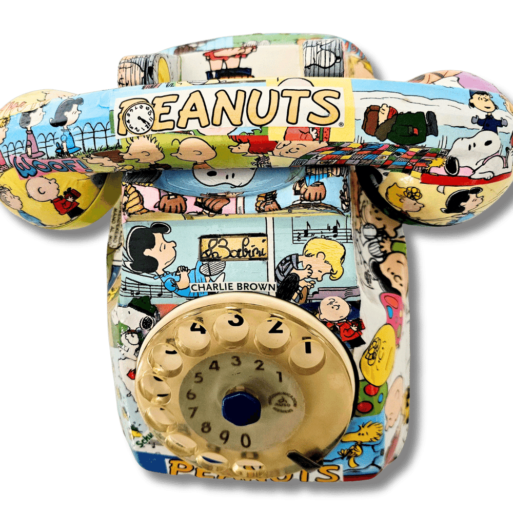Telefono retrò Peanuts con disegni di Charlie Brown