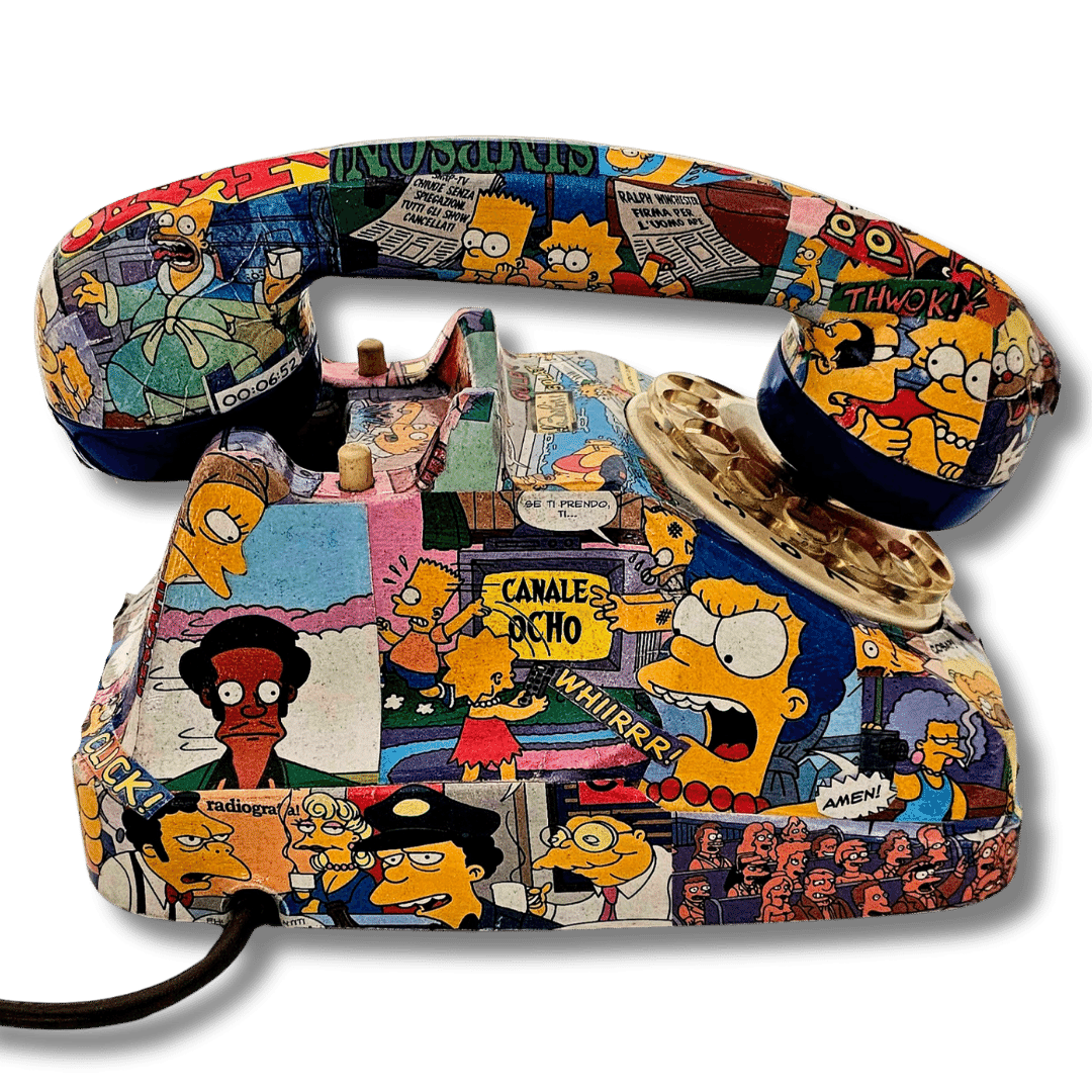 Retro telefono Simpson decorato con scene di fumetti