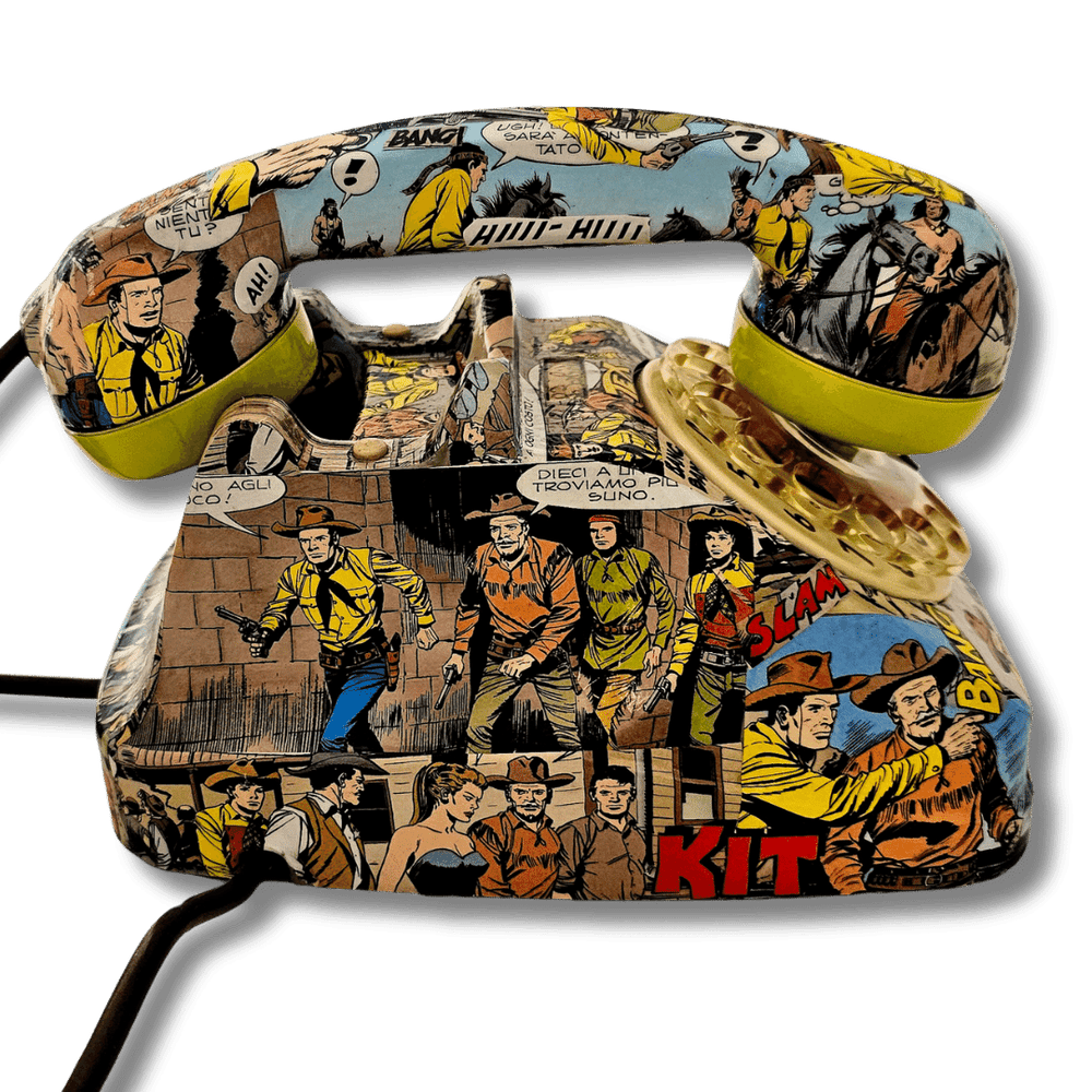 Telefono vintage TEX con illustrazioni western, vista laterale