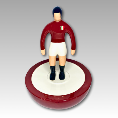Statuetta Subbuteo in ceramica fatta a mano rappresentante una squadra famosa della Serie A italiana, il Torino Calcio,alta 30 cm.