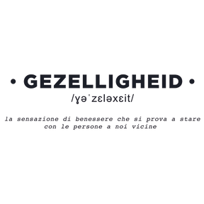 Sticker da muro 'Gezelligheid' rappresentante la convivialità olandese con traduzione italiana, perfetto per un ambiente accogliente.