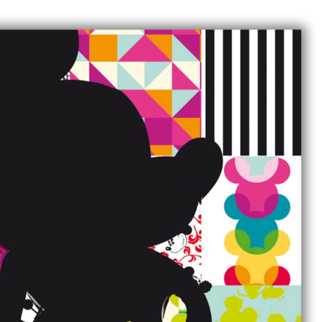 Dettaglio del Quadro artistico di Topolino in stile patchwork con vari motivi geometrici e colori vivaci, intitolato 'Big Patchwork Mickey Mouse'.