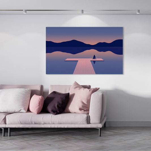 Ambientazione quadro Arte contemporanea 'A Glassy Lake' di Joey Guidone, raffigurante una persona seduta su un molo in un lago calmo al tramonto, in una scena di pace, appeso alla parete